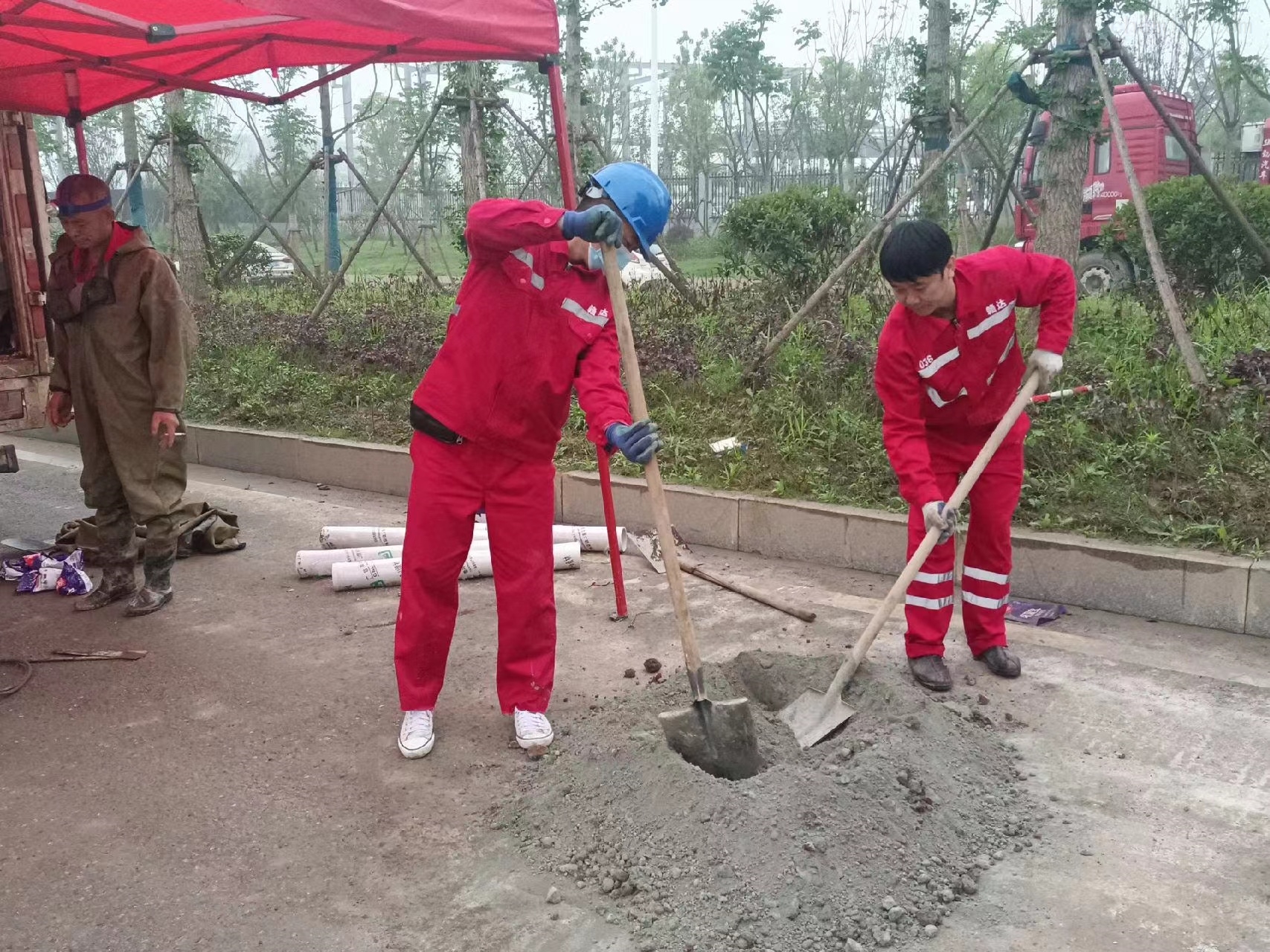 工农管道疏通哪家好】及时进行市政管道清淤